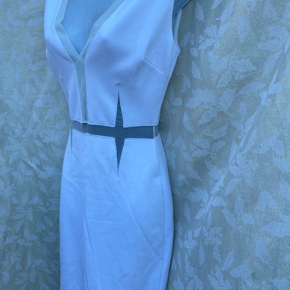 Bailey/44 size XS sleeveless lined gorgeous white dress with waist net feature - Picture 6 of 10